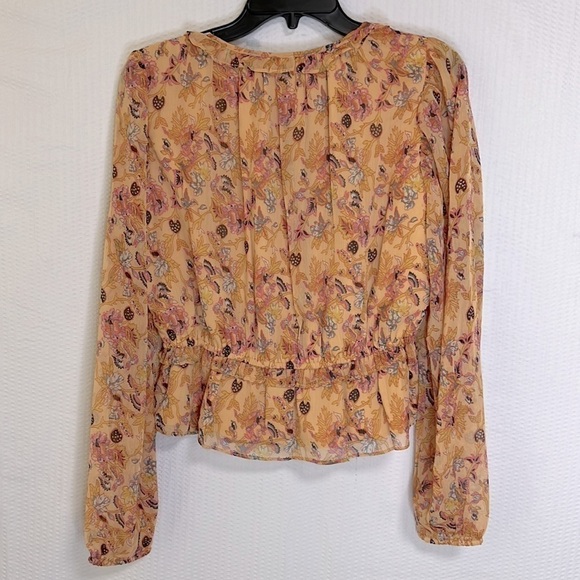 WALTER Baker Myka Floral Tiered Crinkle Chiffon Top - Size Medium, NWT - Picture 5 of 7